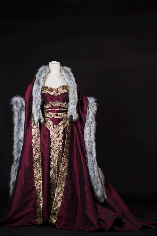 Dreamy dress Queen Gown With Fur Cloak